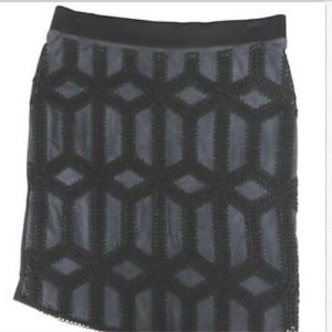 H & M Bohemian Pencil Skirt Size Medium Embroidery Black and Blue Soft Lined EUC